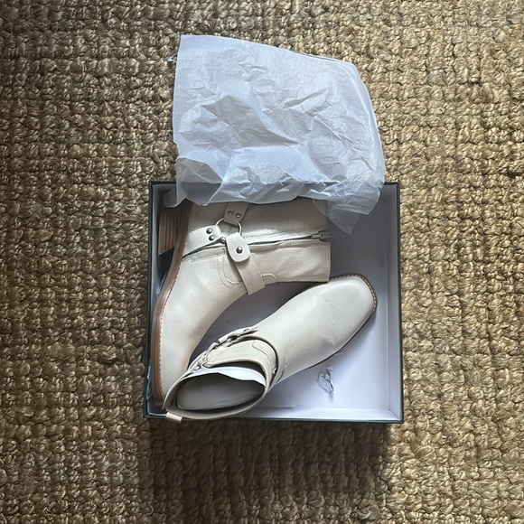 NIB Silent D Claire moto harness boot | Oat leather (off white) | US 8.5 EU 39 - Picture 4 of 5